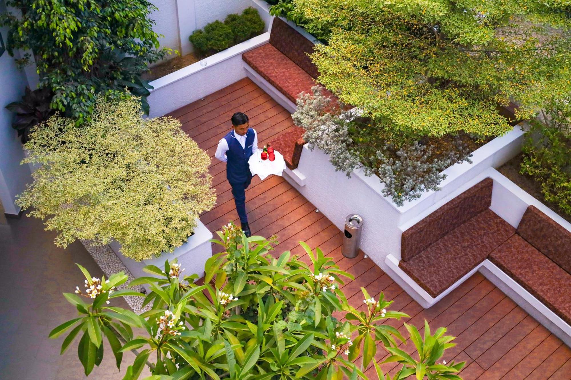 Shulem Boutique Hotel Dimāpur Exteriör bild