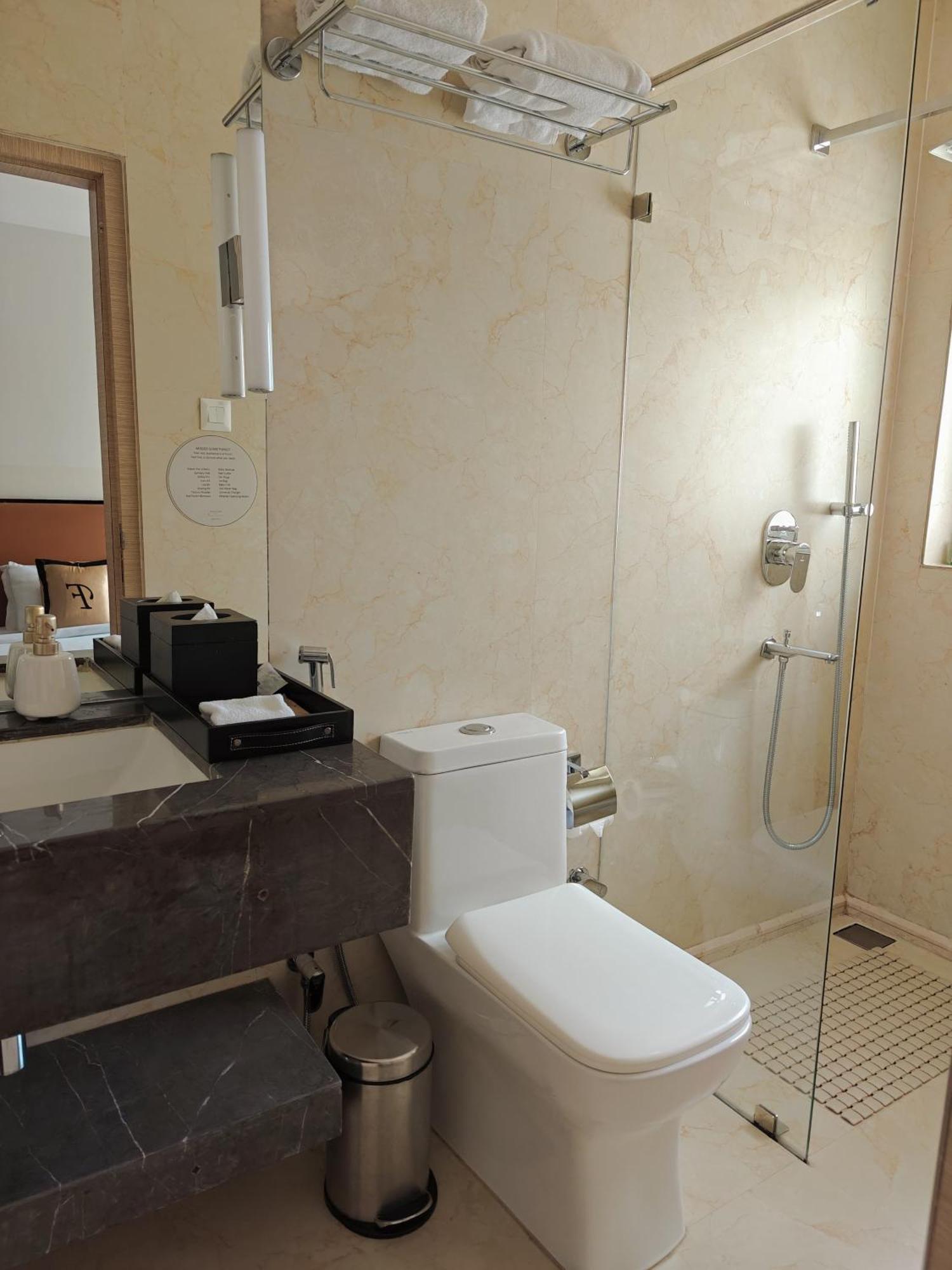 Shulem Boutique Hotel Dimāpur Exteriör bild