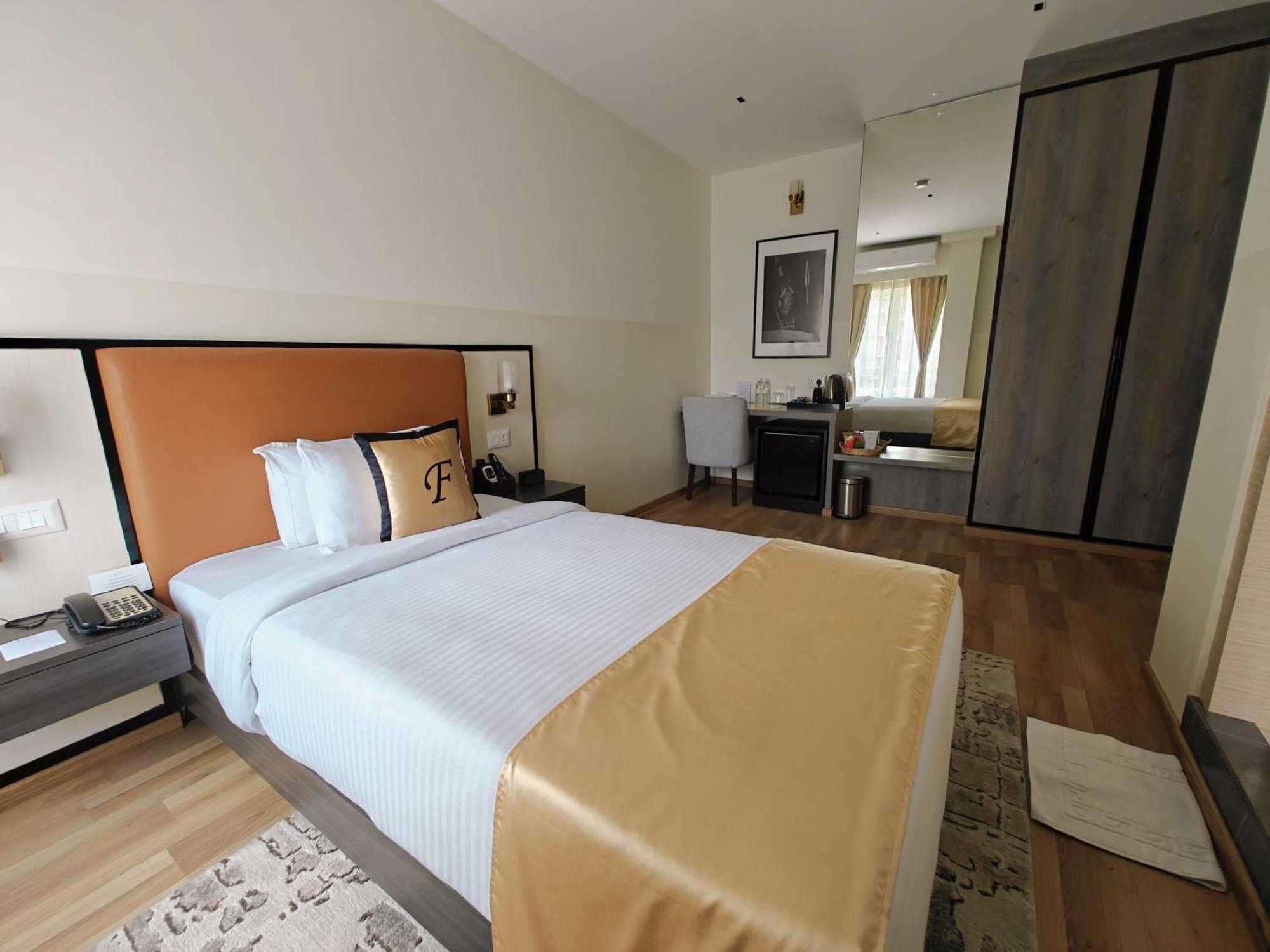 Shulem Boutique Hotel Dimāpur Exteriör bild